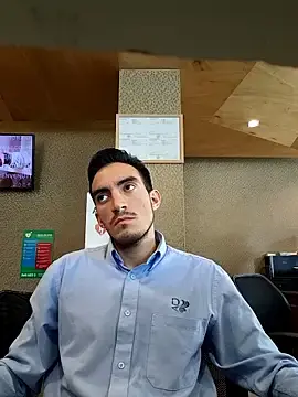 Stripchat Adult Video Chat of TommyMomentum