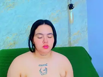 Stripchat Live Sex Cam of Mia_candy_0