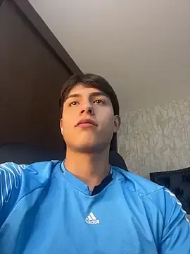 Stripchat Live Sex of Lander_Cruz