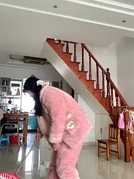 Stripchat Nude Webcam of Emlyly-18