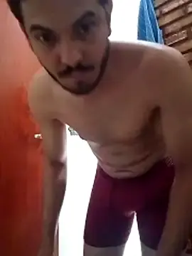 Stripchat Sex Cam of Vavai30