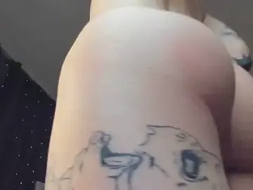 Stripchat Sex Cam of Iris_Pastels