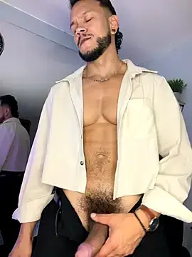 Stripchat Live Sex Cam of ARON_TAYLER01