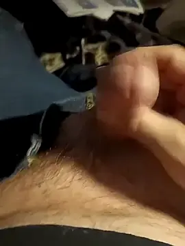 Stripchat Free Porn Cam of massive_cum