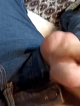 Stripchat Live Porn of massive_cum