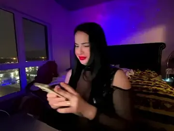 Stripchat Free Porn Cam of yourgoddessangela