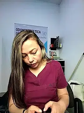 Stripchat Live Sex Cam of Madisson-04_