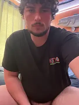 Stripchat Adult Webcam of ThomasL4187