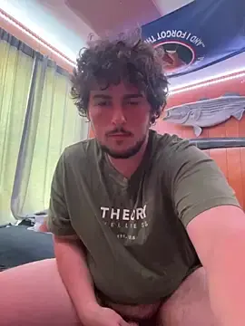 Stripchat Sex Cam of ThomasL4187