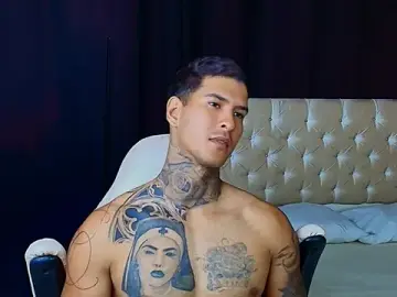 jiro_kenji1 from stripchat