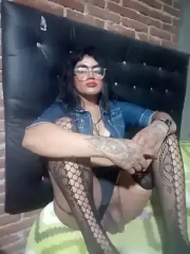 Stripchat Adult Video Chat of yovana13