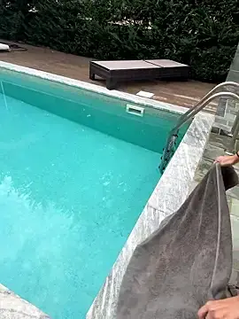 Stripchat Live Porn of MrAndMrsSavage