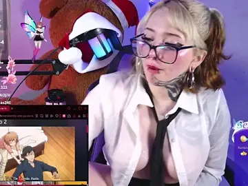 Stripchat Free Live Porn of LucyChabs_