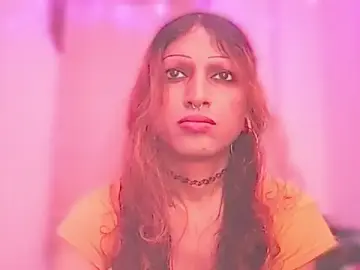 Stripchat Live Sex of MmmMonikaBabie