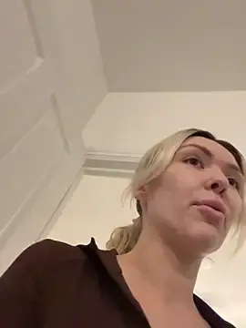 Stripchat Adult Webcam of lolableux