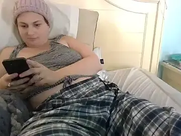 Stripchat Sex Cam of MilfyMrsRobinson