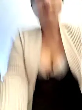 Stripchat Sex Chat of MilfyMrsRobinson