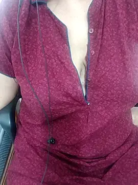 Stripchat Free Live Porn of Tamil_aishu09