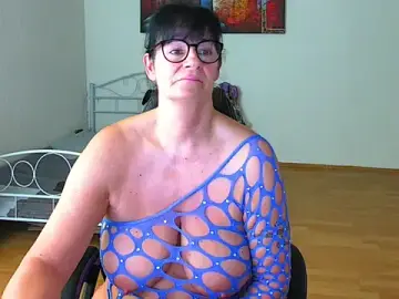 Stripchat Free Live Porn of Sylly