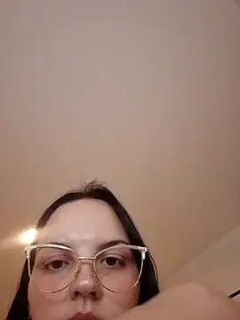 Stripchat Live Sex Cam of JUJUICY-