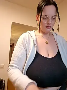 Stripchat Free Live Porn of JUJUICY-