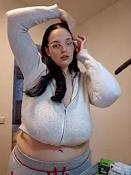 Stripchat Live Sex Cam of JUJUICY-