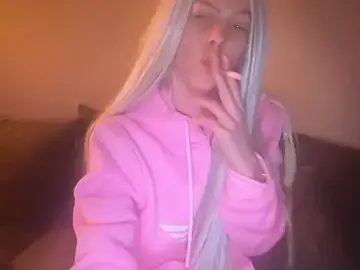 Stripchat Adult Webcams of Melina_Diamond