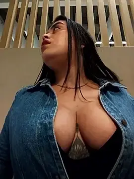 Stripchat Sex Cam of Freyja300