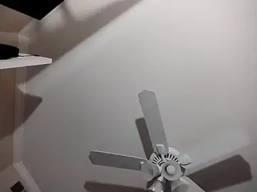 Stripchat Adult Webcam of Rain13_Lil-if56