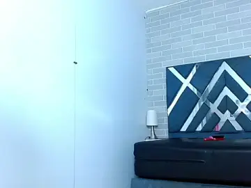 Stripchat Free Live Porn of Raven_Doll19