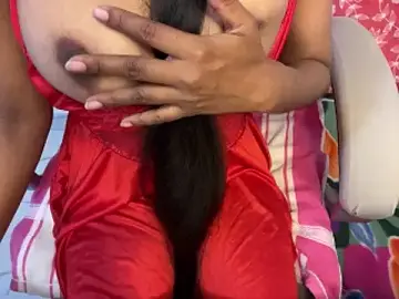 Stripchat Free Porn Cam of Suvi-5