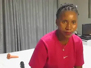 Stripchat Adult Webcams of petite_queenx