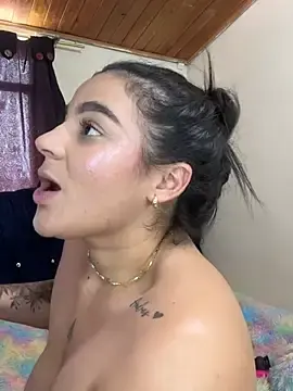 Stripchat Adult Webcams of scarlet_tommy