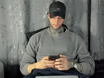 _jamesleandros1 from stripchat