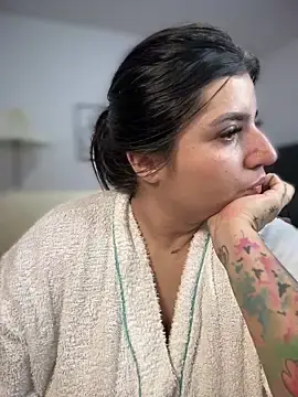 Stripchat Adult Webcams of horny_roomiess