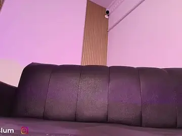 Nia_Blum from stripchat