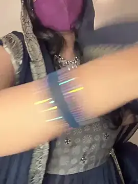 Stripchat Watch Live Sex Cams of HeartQueen05