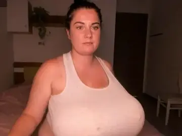 Stripchat Best Webcam of alisiaparril