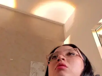 Lunaa_bellaa from stripchat