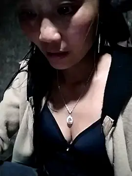 Stripchat Free Porn Cam of abigail-00