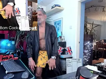 Stripchat Adult Webcams of OnlineBossUK