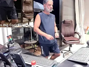 Stripchat Nude Webcam of OnlineBossUK