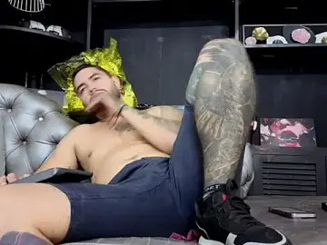 Stripchat Best live sex cam show of matteosantos