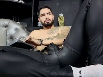 Stripchat Private Sex Chat of matteosantos