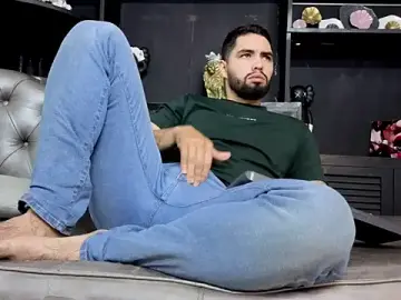 Stripchat Adult Webcams of matteosantos