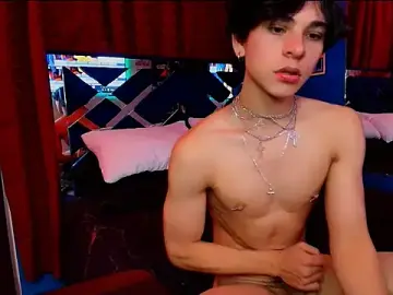 Stripchat Nude Webcam of Luke_Howland