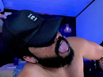 Stripchat Private Sex Chat of MichaelBear_