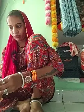 Hotty-Nidhi from stripchat