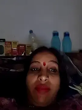 Stripchat Adult Webcam of Hotty-Nidhi