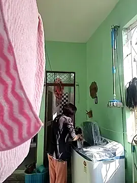 Hotty-Nidhi from stripchat